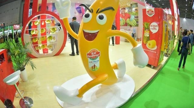 进博会首日,金记者带你感受现场的“高大上”!