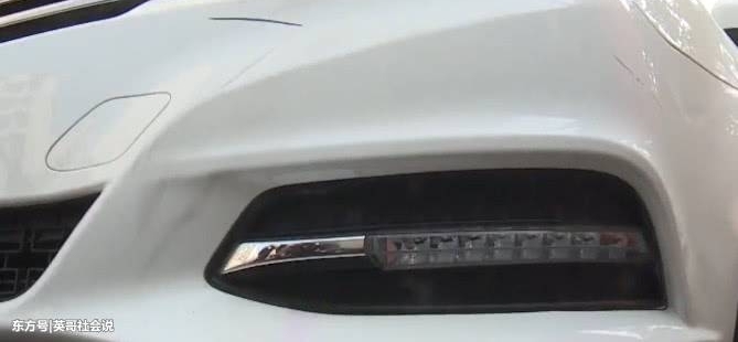 女子停车在小区里,20分钟后回来,看到轮胎有异常报警