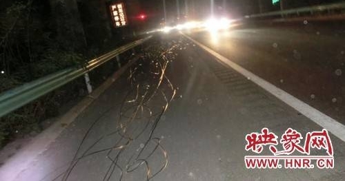 ����·��2�ֶ���˿���� ˾����Ȼ��֪������