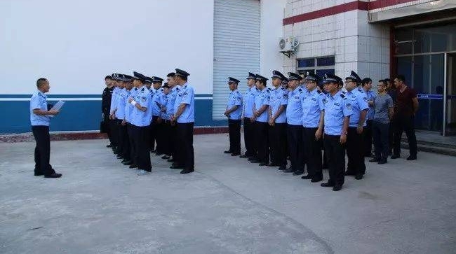 防城港:警方给力捣毁多个传销窝点,抓获26名传销人员