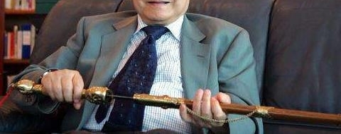 按照金庸的意愿,丧礼以私人形式举行,在博物馆设公众吊唁册