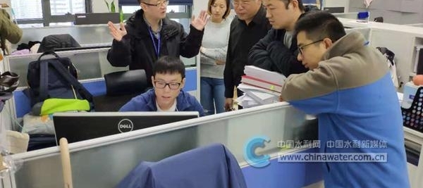 长江委水文局强化白格堰塞湖水文应急工作