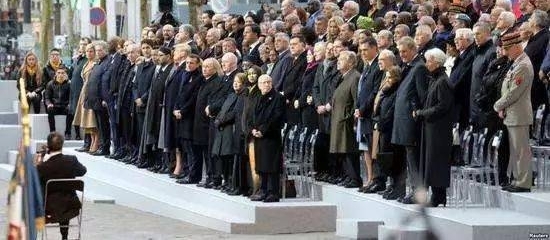 新闻早餐:广电限薪令落地,有明星不降薪要求换方式补偿损失