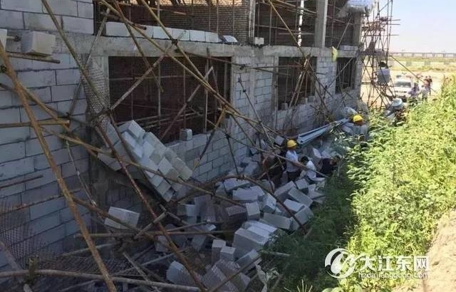 �󽭶����վ�Ԯ ���˷�3�׶��£��񾯾�Ԯ����׼�족