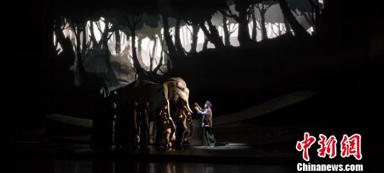 ʯϪͬС˵ı̨硶һͷսڻ