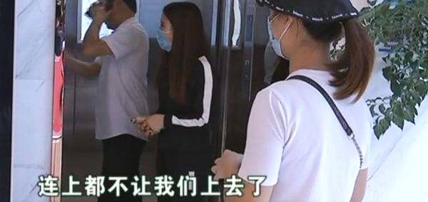 女子花9万取肋骨垫鼻, 整完之后却不满意了: 女儿说我是怪物