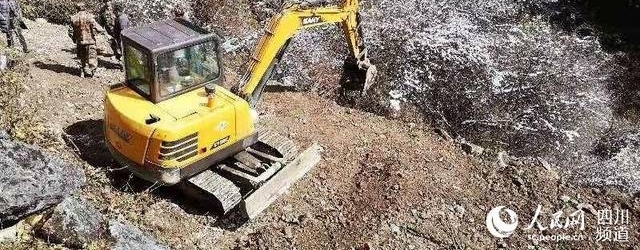 金沙江堰塞湖水位涨至2932.76米 已累计转移9964人