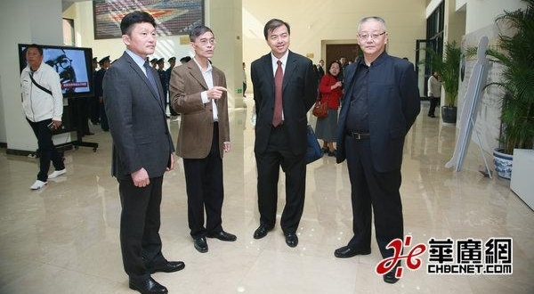 ���廪ѧ�� �������� ����������ͼƬչ�����廪��ѧ�ٰ�