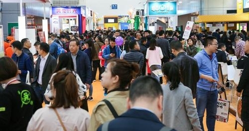 �������й���������չ11�½���פ�Ͼ����ƶ��Ͼ�������Ӫ�г���չ