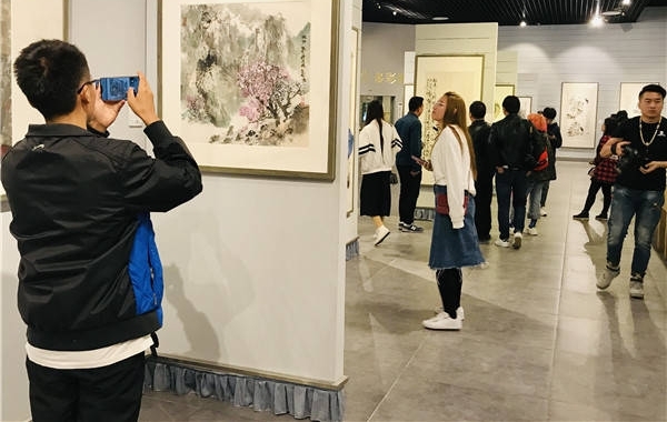 ���ᾳ��������������ȫ��Ѳ��չ������վ��Ļ ������11�µ�