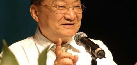 按照金庸的意愿,丧礼以私人形式举行,在博物馆设公众吊唁册