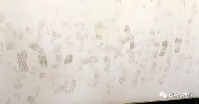 ������վ��Щ�˿��źܾ��ģ�������ô�ڵ�ͨ����