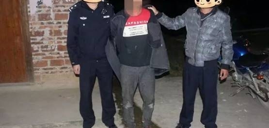 桂林平乐警方重拳出击,天抓获“毒虫”11 名!