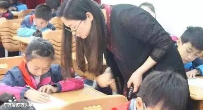 ŮʦȴͬʱϰѪɷдʫ밮޲벻