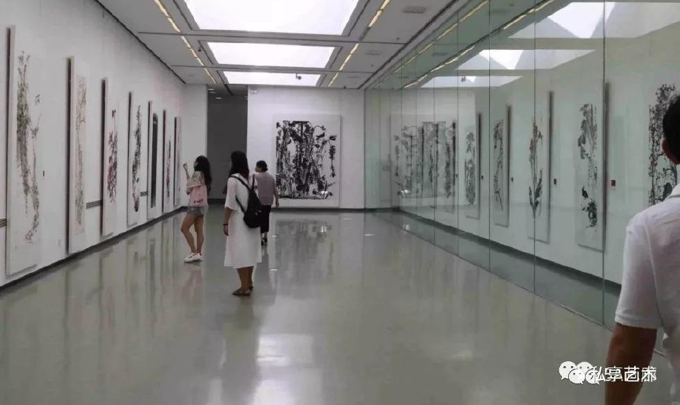 �ؾ���Զ������������ѧ45����ѧ����Ʒչ�ھ�¡�ؿ�Ļ