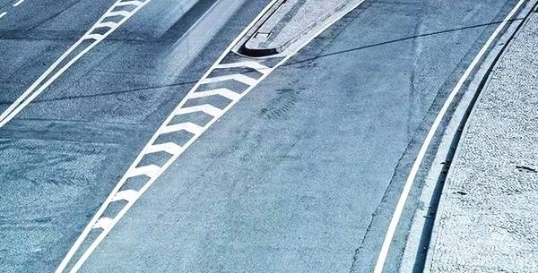 ������Ȫկ������ײ һ�˲�������