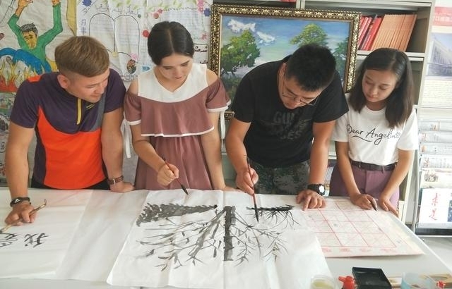 ûݾۡչīƮ㡱鷨С