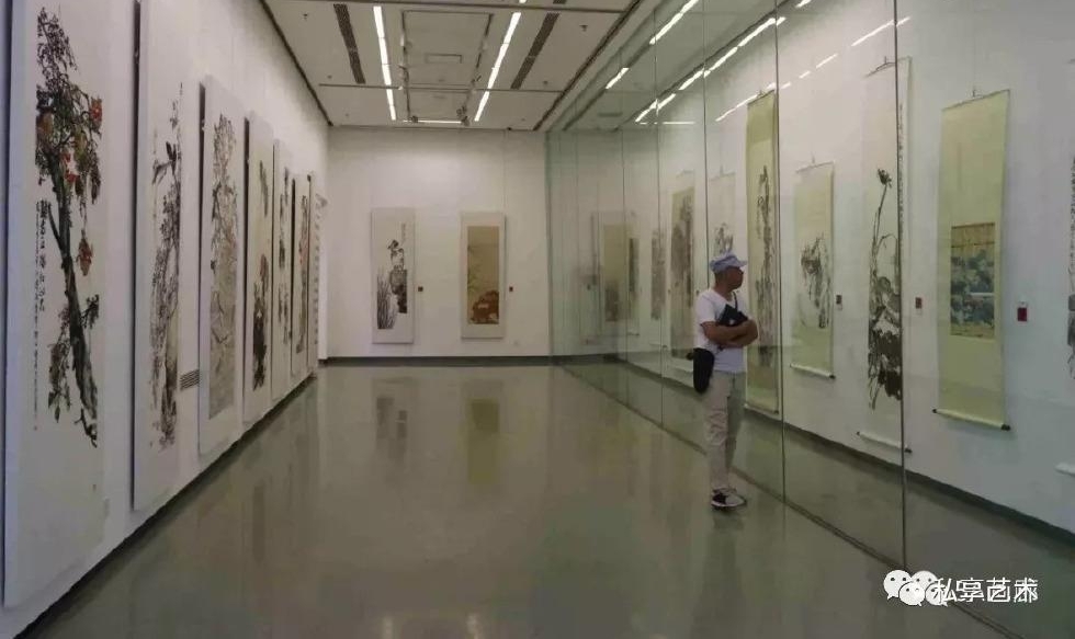 �ؾ���Զ������������ѧ45����ѧ����Ʒչ�ھ�¡�ؿ�Ļ