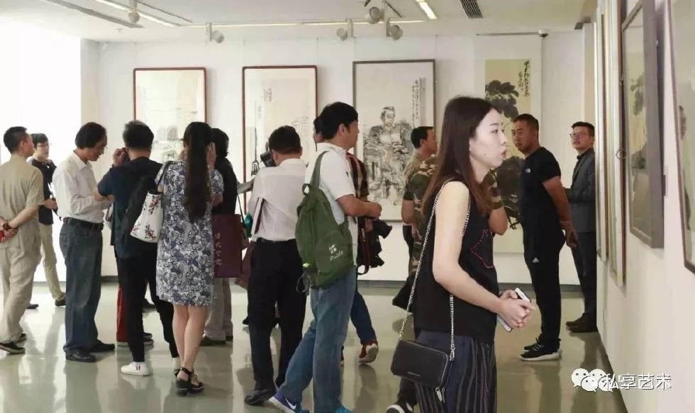 �ؾ���Զ������������ѧ45����ѧ����Ʒչ�ھ�¡�ؿ�Ļ