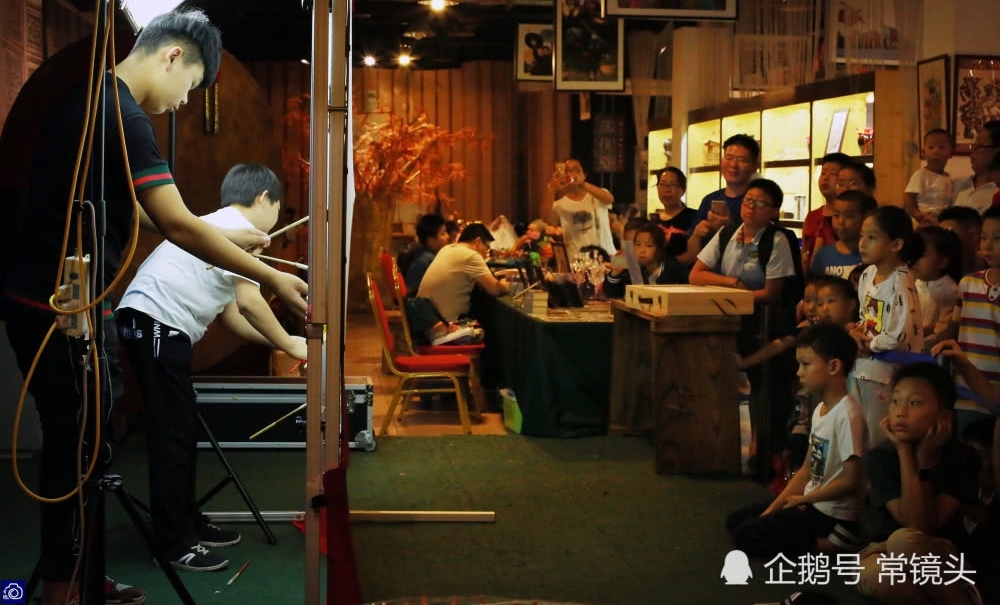 ������������1.45�ױ���Ц ��񿪹�˾Ȣ����