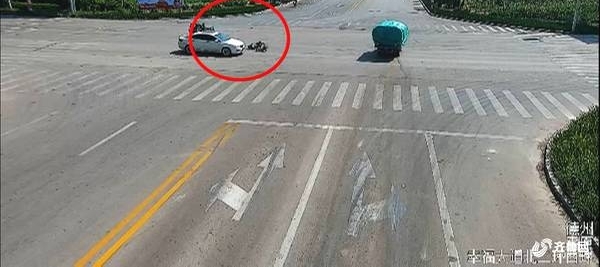 37��ح���豻����ƽγ�ײ�� �񾯰�æ�����ػ�