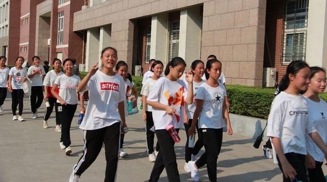 ʵ���Ĳ�ѧУ2021��16���ѵʵ¼