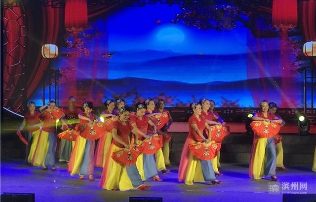 Ψ�����ˣ���Ѥ���������������׽��������Ļ������ڵ��峡�赸չ�ݻ����