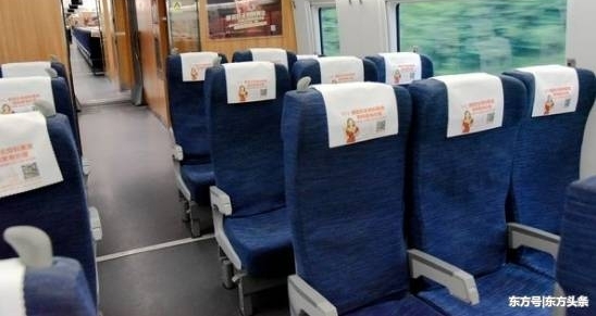 ���������������䣬Ů�Ӵ򿪺󾪴������ѣ�����̫��