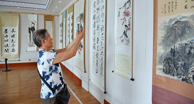 ��÷Ʈ�� ����Ѱ���������λ֪���黭����Ʒ�ղ�չ�������ݽ�Ļ