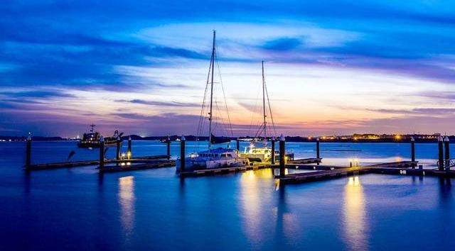 㶫ѳϷҵߵ ȥӪ218Ԫ