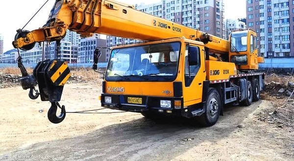 ����ʾ������������ѹ�ߣ�2���ӵ�������������