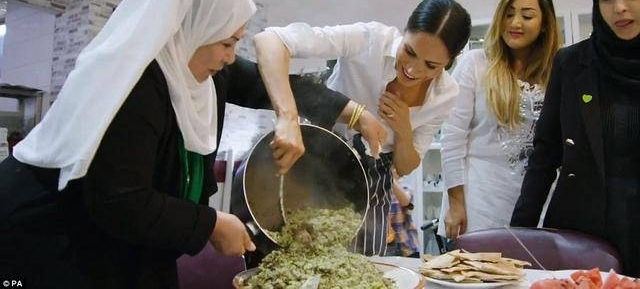 �ͻݣ�÷�����������������ܺ���һͬ��