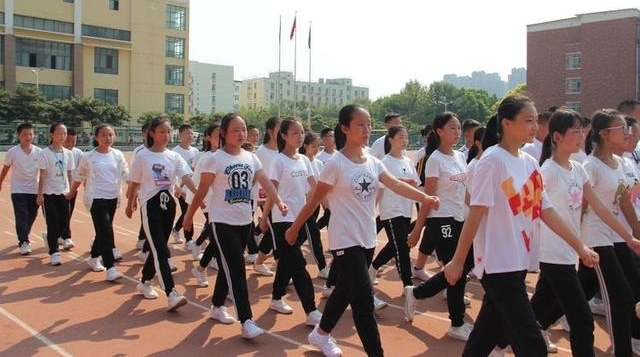 ʵ���Ĳ�ѧУ2021��16���ѵʵ¼