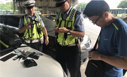 �ֳ�����������������ֲ�����������߷��Ƽݣ��������ҹ�ƶ��˼���