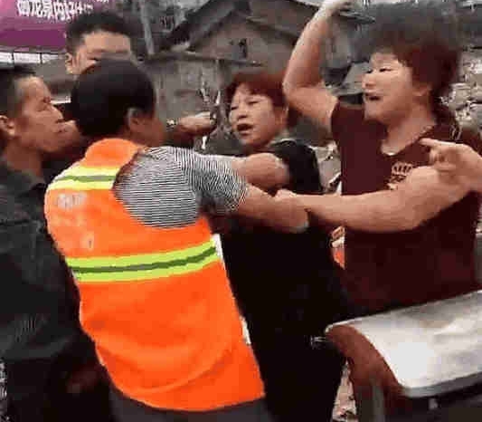 �Ǹ��۸���������Ů��, ��Ź�����˵����Ӻó�!