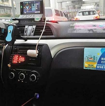 ĸŮѧԻŮ¼֤ݱ³ͣ