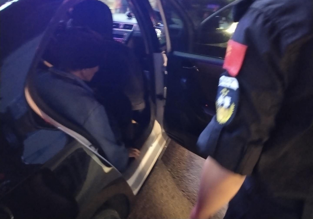 ���˽��ǿ������ǻؼ�· �����񾯰���Ѱ��