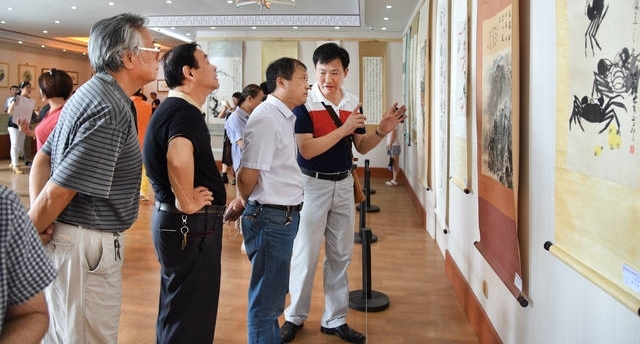 ��÷Ʈ�� ����Ѱ���������λ֪���黭����Ʒ�ղ�չ�������ݽ�Ļ