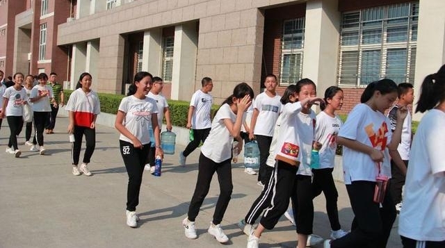 ʵ���Ĳ�ѧУ2021��16���ѵʵ¼