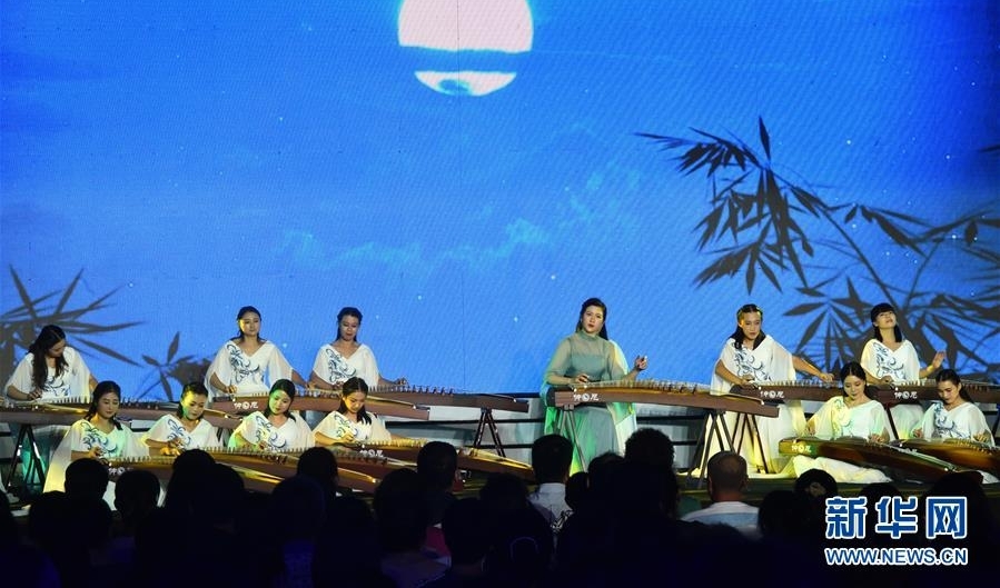 ��ʮ���л�����̳����ʫ���ھ�����