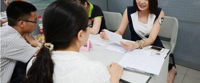 ��Ա����������զ�죿95��С����ǻظ���˳��ͨ�����ԣ�