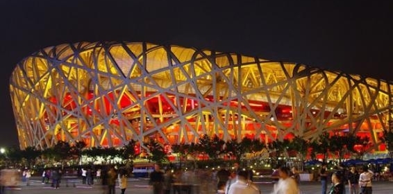 �й���׷��ʱ����������У���������ǽŲ���ͣ��ʮ�ֵ�æµ