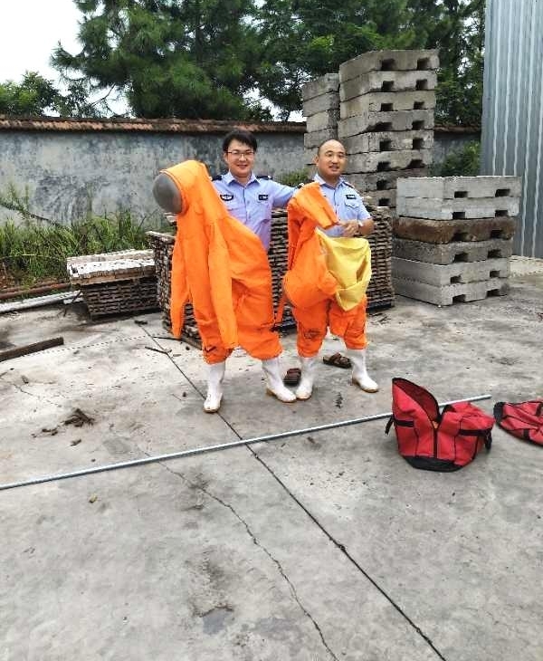 ���佫�������ݿˣ�����һ��ͱ������18�Σ������̱