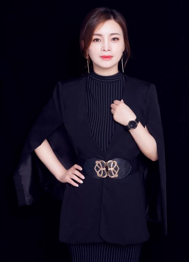 רע��ҵ15�꣬��ʮ��ƽ�׵�С�굽��ʮ�Ҽ��˵꣬��Ů�����漣