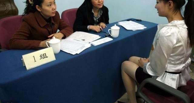 Թ٣˾ӣô죿ŮӸ̻ش¼ã