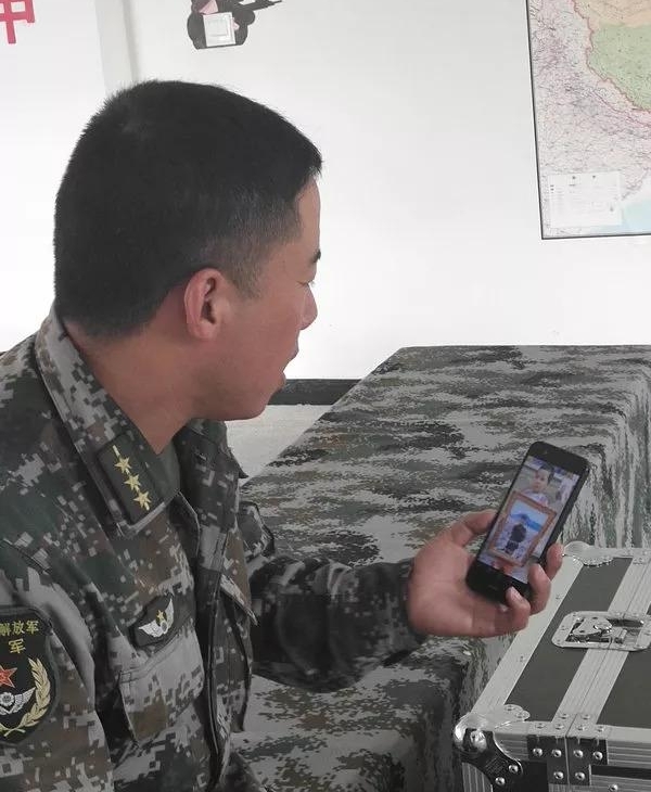 �۽�����ɩ�����ر߹�̽�ף���һ·�ҳ�������ԵĿ࣬Ҳ��������