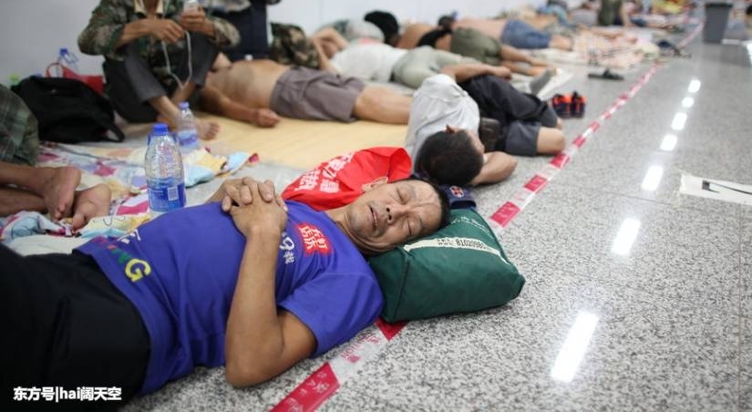 ̨�硰ɽ����Ϯ ��ǧ�������ڵ���վ����̹�ҹ��