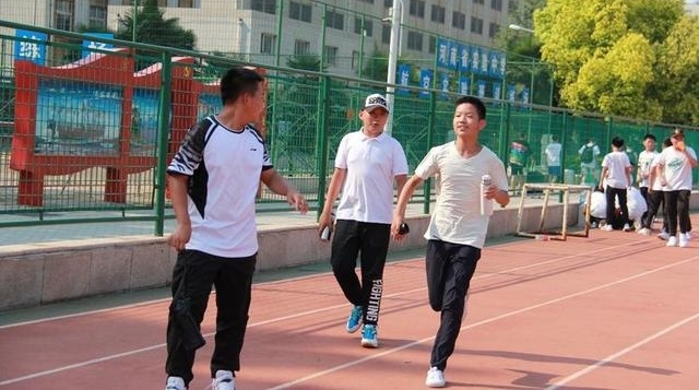 ʵ���Ĳ�ѧУ2021��16���ѵʵ¼