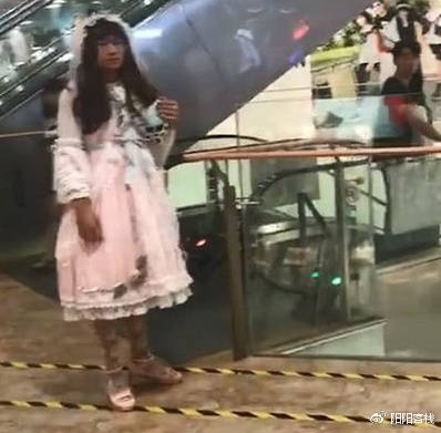 �����������Ůװ���̳���ȴ�Ᵽ�����ϣ���˵������Ҫ�������ң�