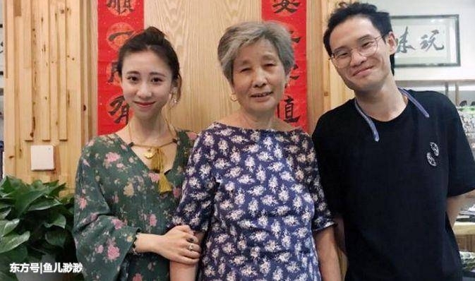 Ůѧ70̽ͷЬ, ׬800!